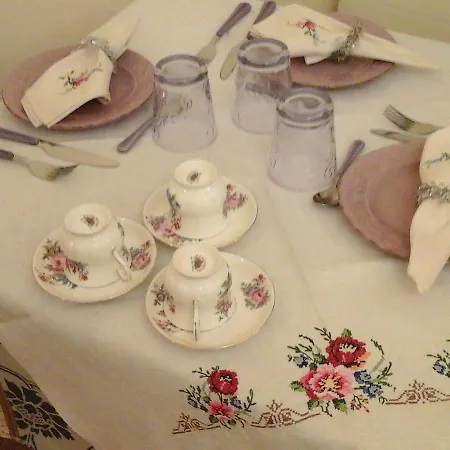 Lavanda E Rosmarino Couette-café Sandigliano